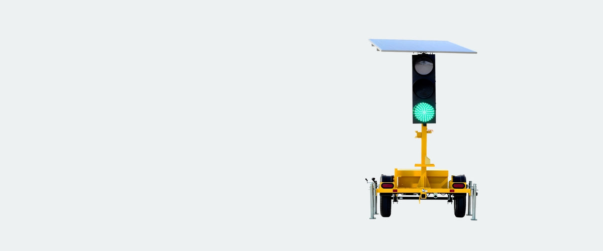 Mobile solar traffic light trailer